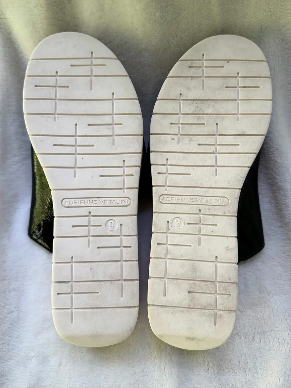 ADRIENNE VITTADINI Sport Provence Sandals Faux Black Patent Leather Size 9